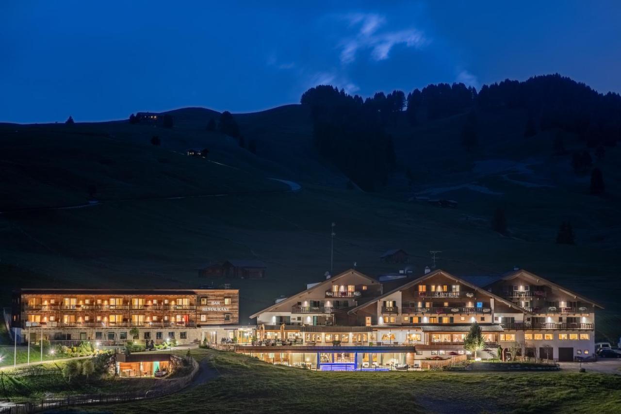 Saltria - Your Alpine Experience Alpe Di Siusi Kültér fotó